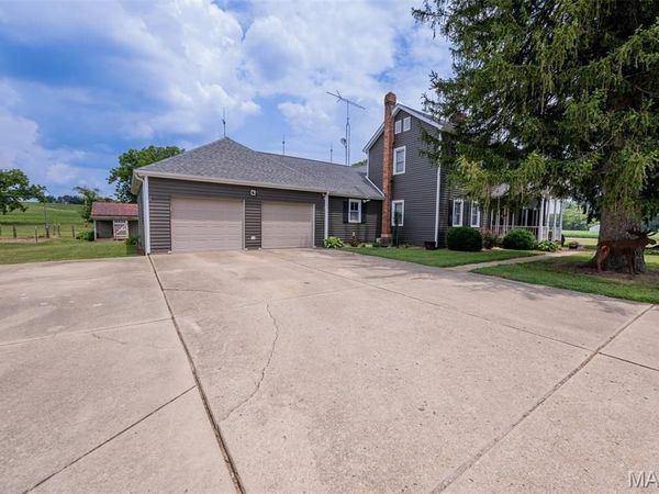 31953 Case Road , Hermann, MO 65041