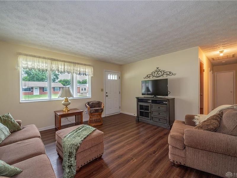 2830 Wyoming Drive, Xenia, OH 45385 Photo 4