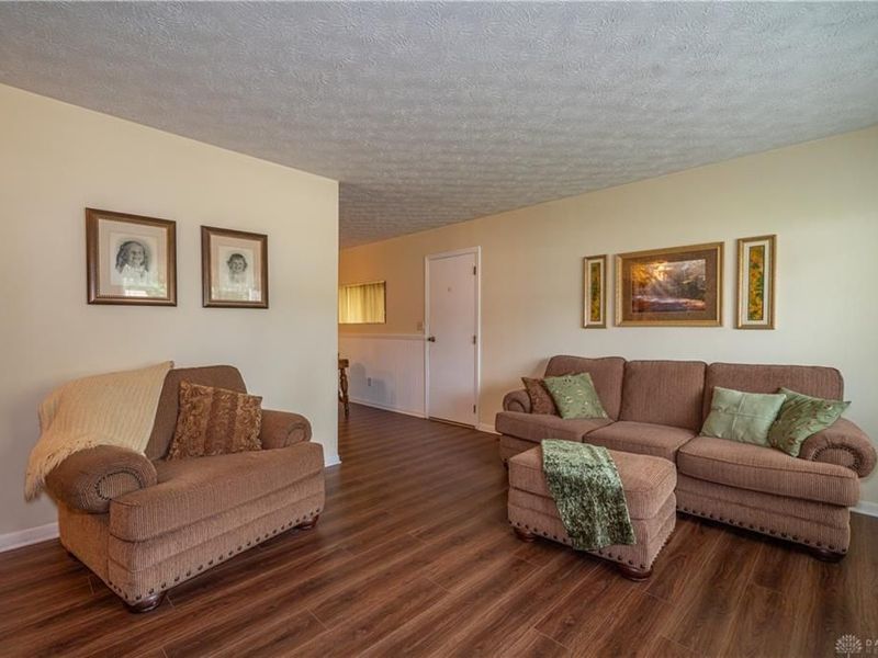 2830 Wyoming Drive, Xenia, OH 45385 Photo 6