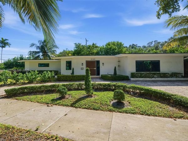 2180 NE 191st Dr , North Miami Beach, FL 33179