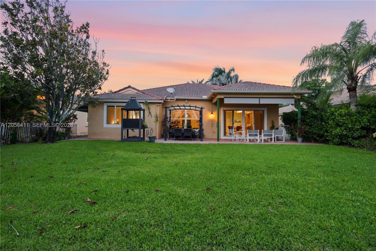 1032 NW 139th Ter , Pembroke Pines, FL 33028 Photo
