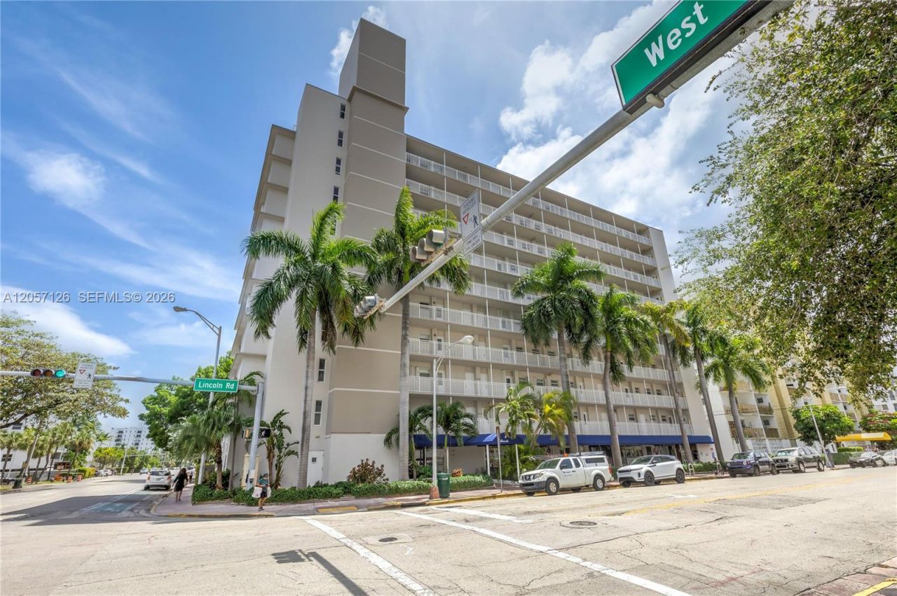 1300 Lincoln Rd, Unit B802, Miami Beach, FL 33139 Photo