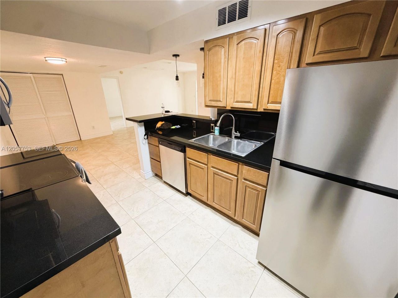 7483 SW 82nd St , Unit A102, Miami, FL 33143 Photo
