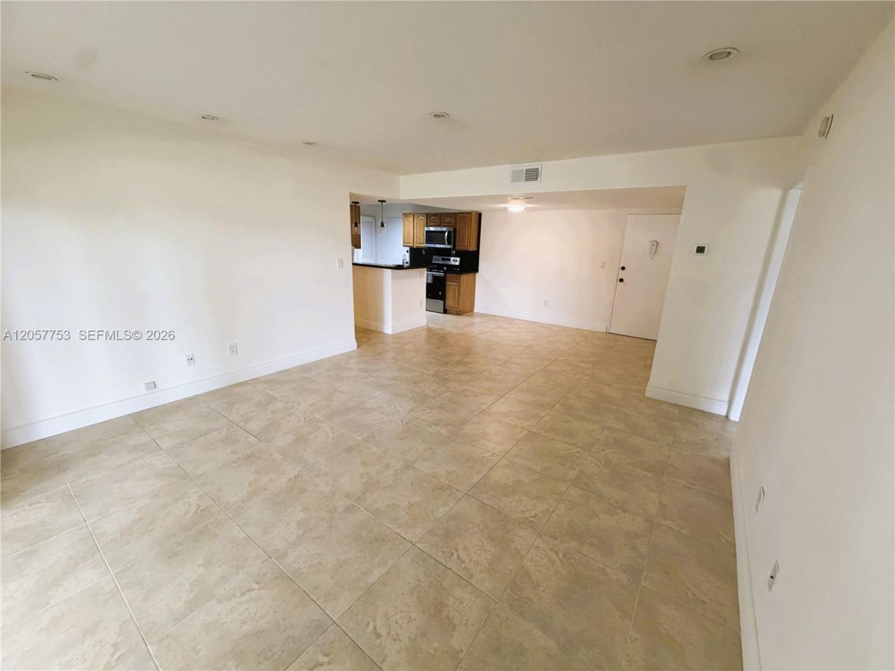 7483 SW 82nd St , Unit A102, Miami, FL 33143 Photo