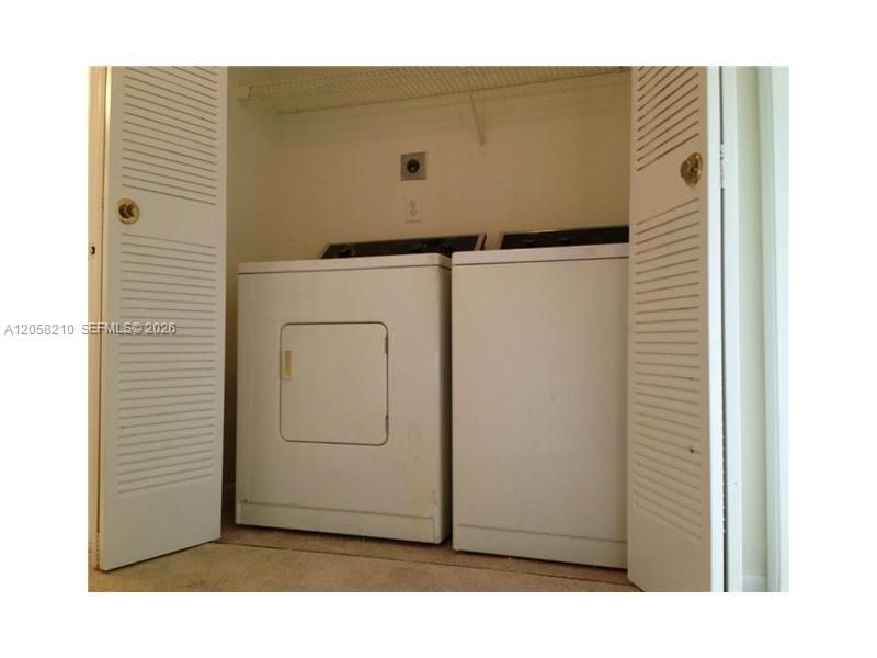 8343 Lake Dr, Unit 101, Doral, FL 33166 Photo