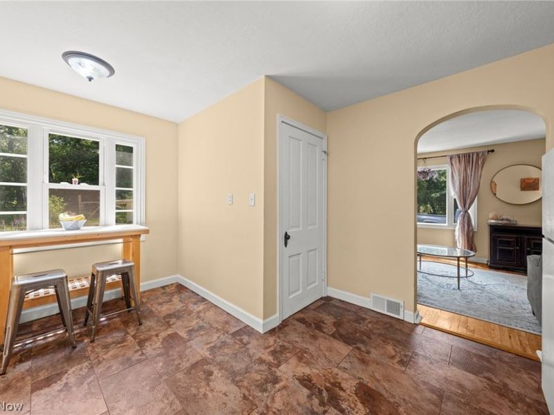 1007 S Munroe Road, Tallmadge, OH 44278 Photo 5