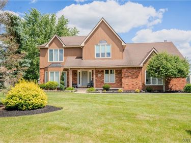 6171 Meadow Lakes Drive, Clarence, NY 14051