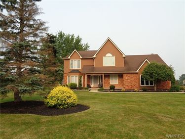 6171 Meadow Lakes Drive , Clarence, NY 14051