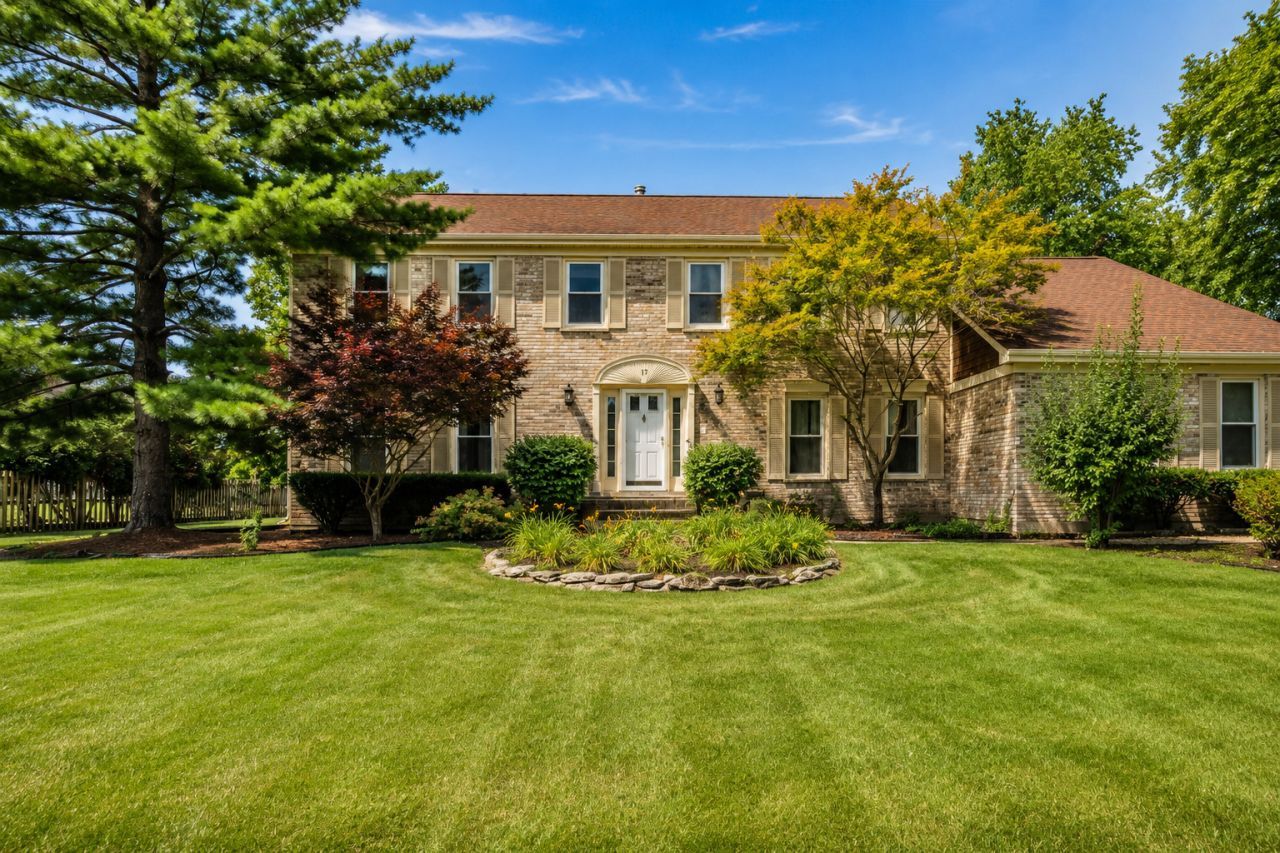 17 Cherrywood Drive , Schaumburg, IL 60194