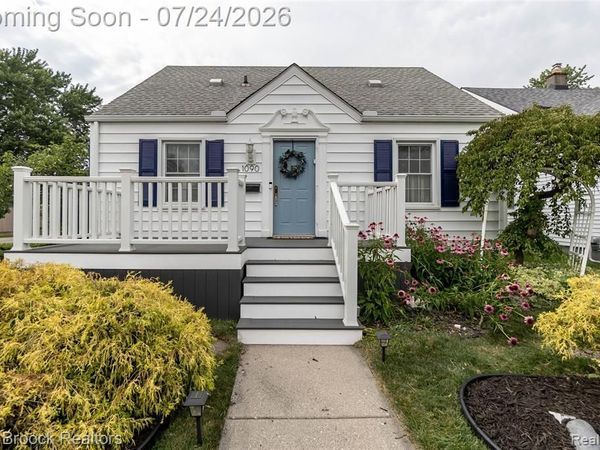 1090 Cambridge Road , Berkley, MI 48072