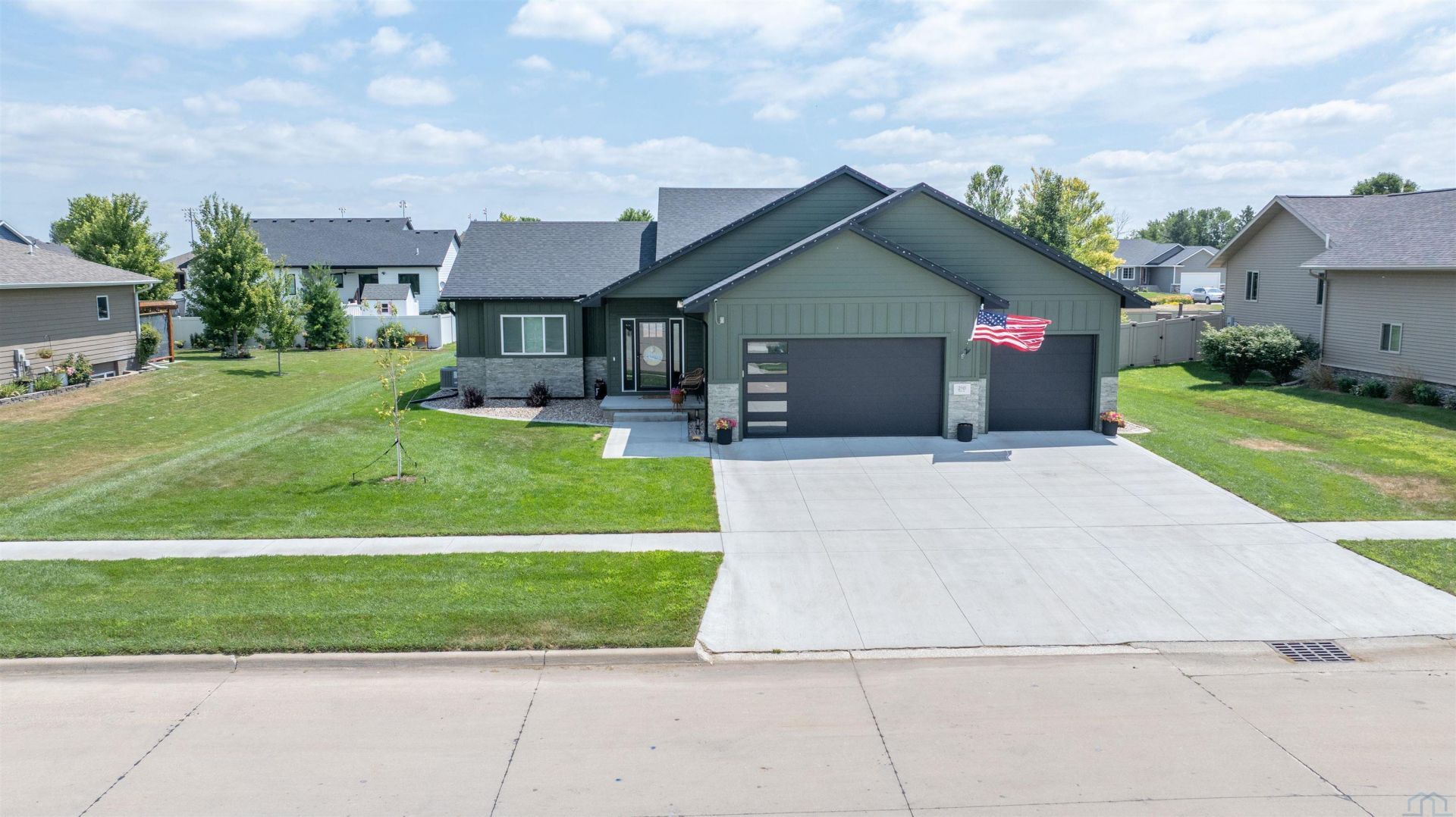 210 Elm Street, Sloan, IA 51055 Main Photo
