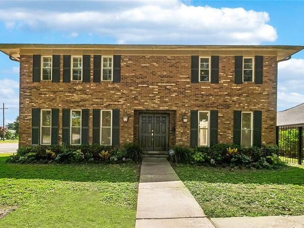 4835 BANCROFT Drive, New Orleans, LA 70122