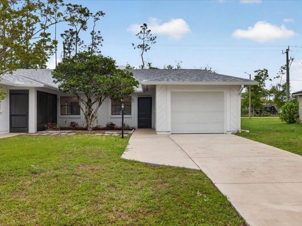 10 BREN MAR LANE , PALM COAST, FL 32137