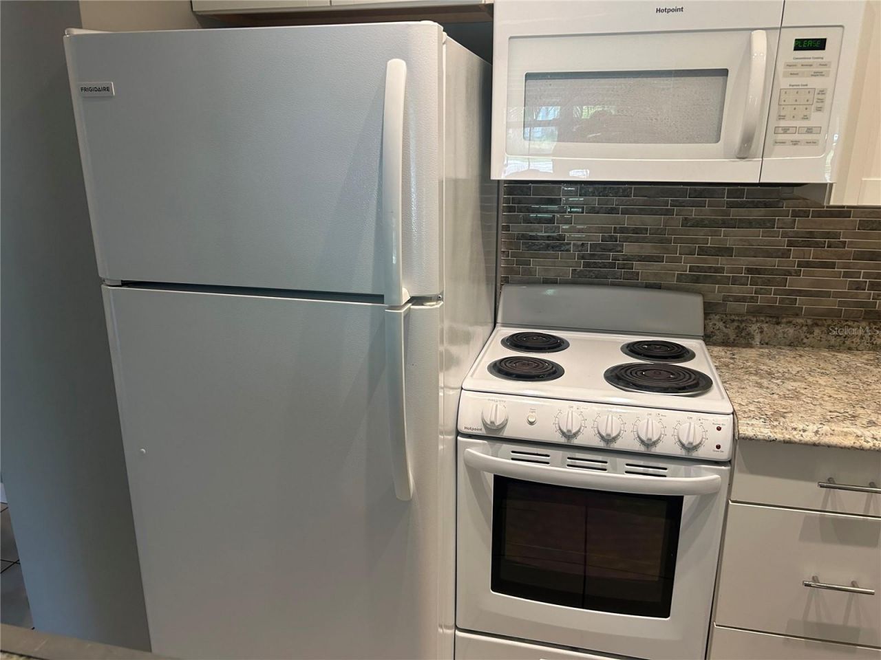 300 35th Avenue N, Unit F8, Saint Petersburg, FL 33704 Photo