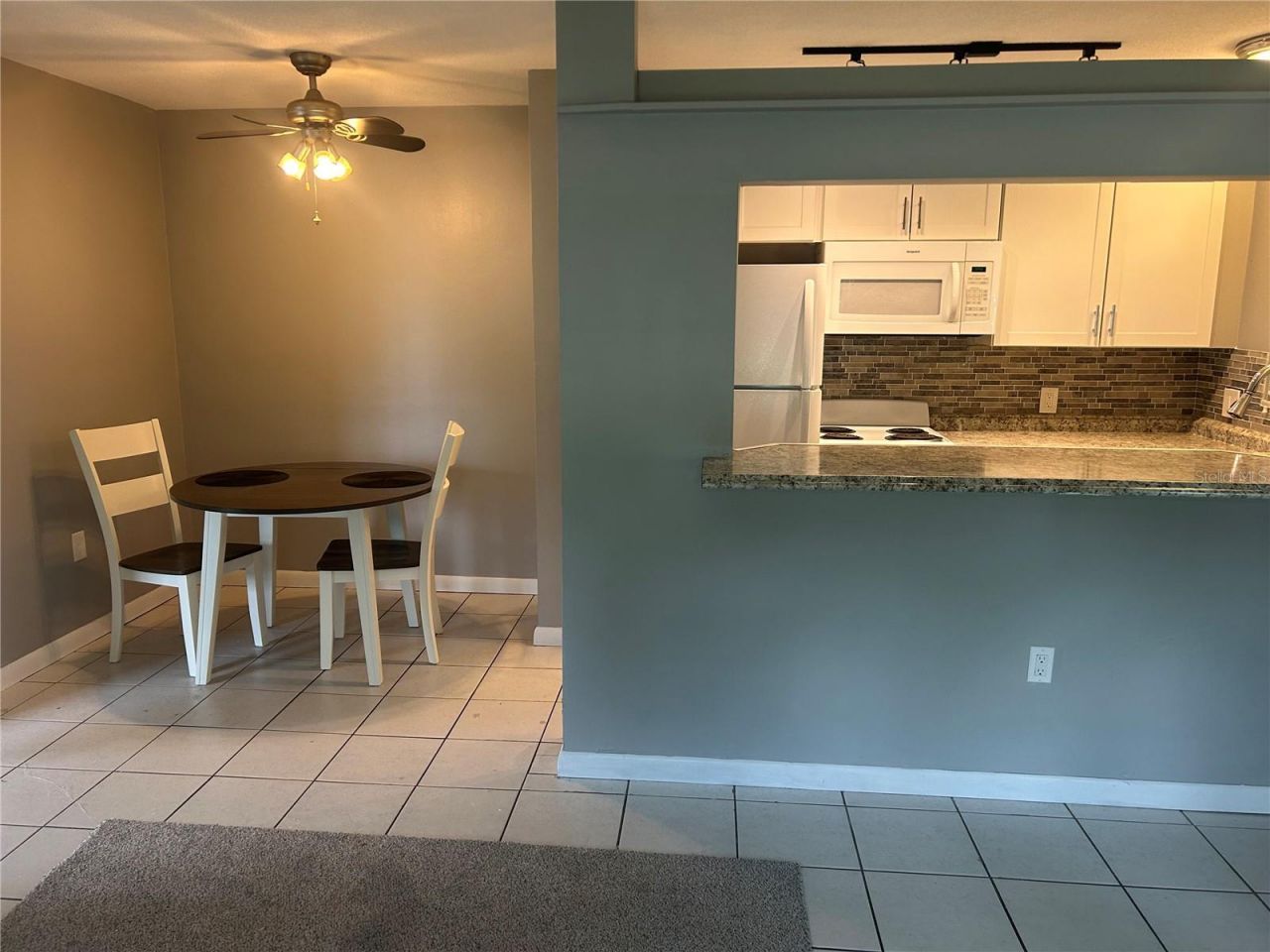 300 35th Avenue N, Unit F8, Saint Petersburg, FL 33704 Photo
