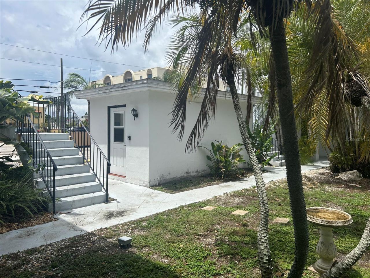 300 35th Avenue N, Unit F8, Saint Petersburg, FL 33704 Photo