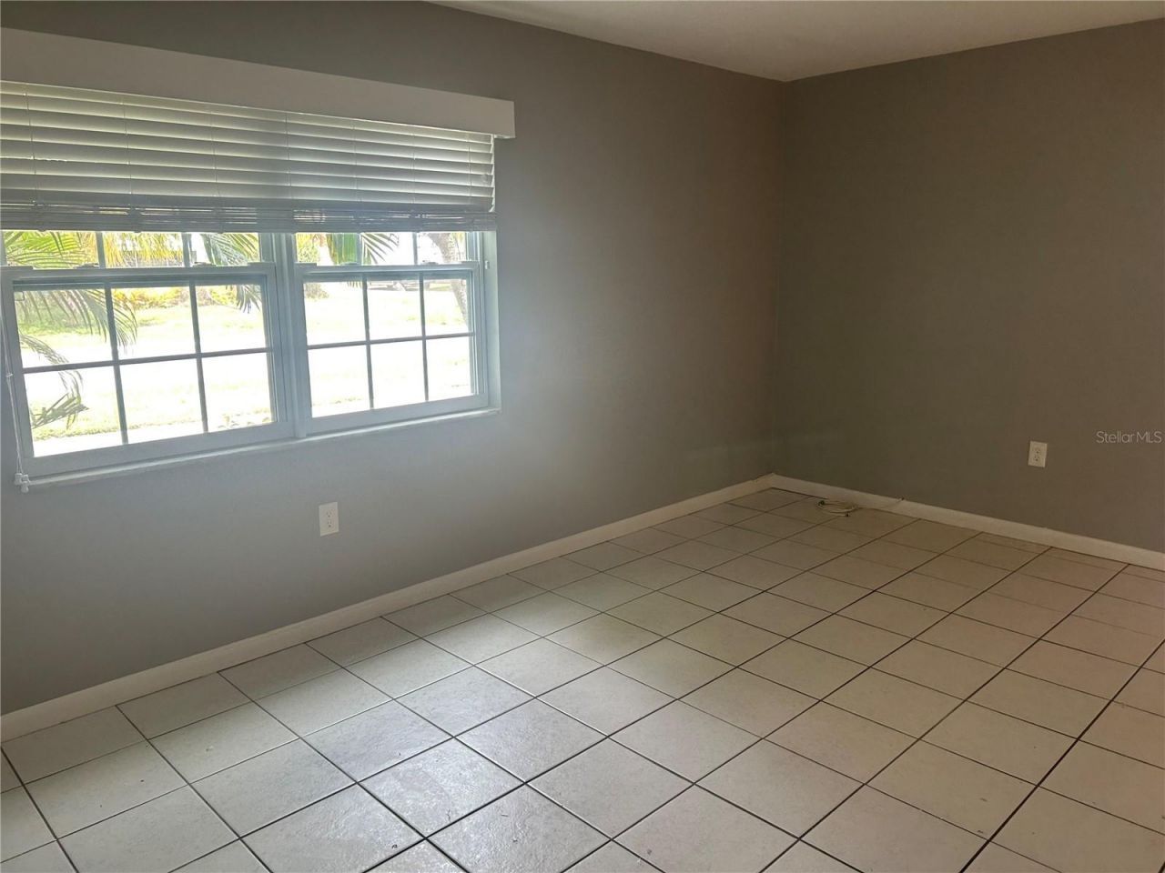 300 35th Avenue N, Unit F8, Saint Petersburg, FL 33704 Photo