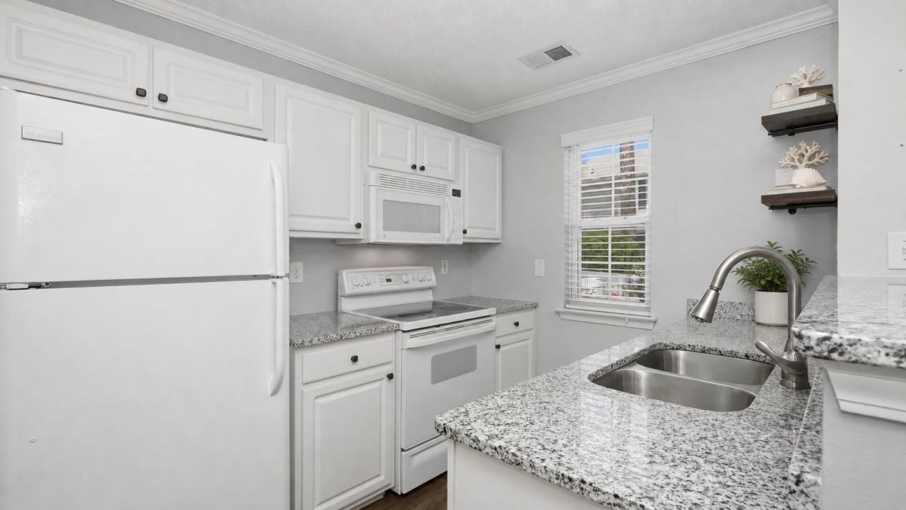3586 Evergreen Way Photo 13