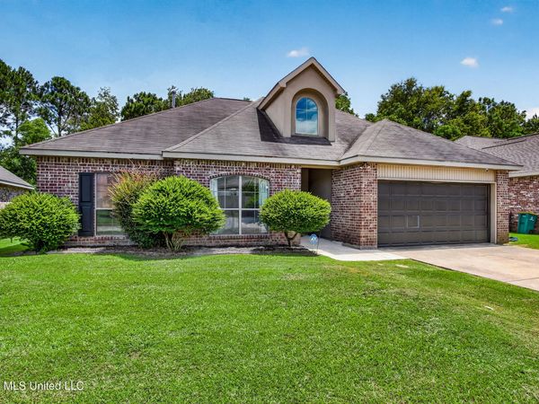 10281 English Manor Drive, Gulfport, MS 39503