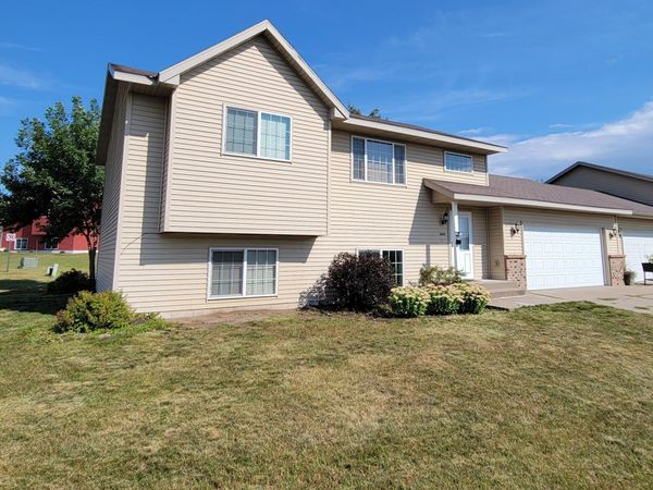 316 Jefferson Lane , Saint Joseph, MN 56374