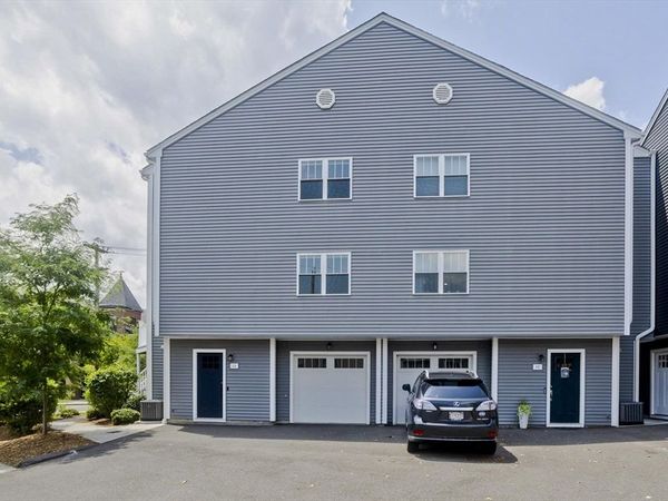 1 Canal St, Unit 1D, South Hadley, MA 01075
