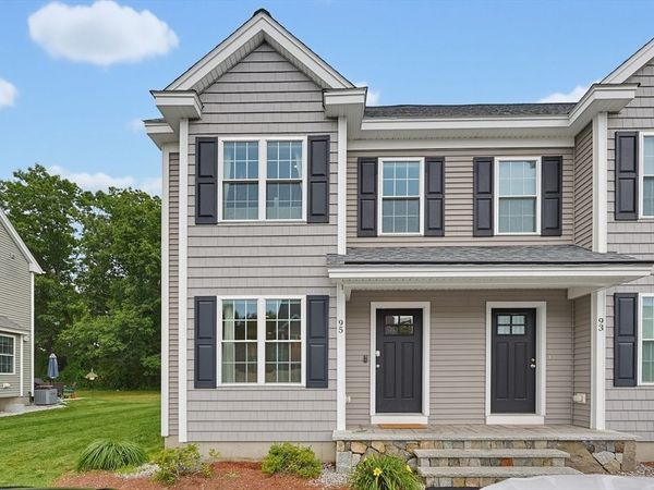 95 Riley Rd, Unit 95, Tyngsborough, MA 01879