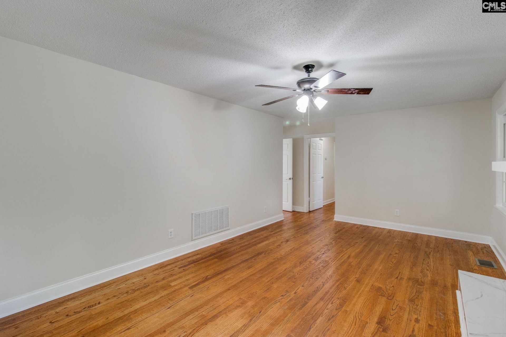2533 Chatsworth Road  Photo 18
