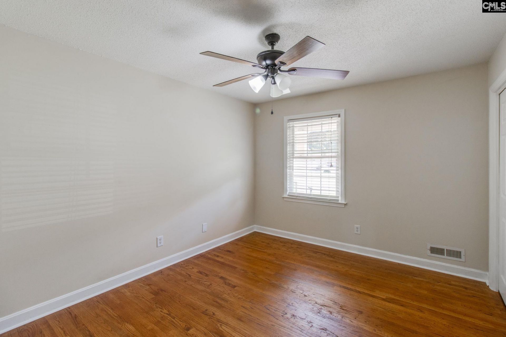 2533 Chatsworth Road  Photo 24