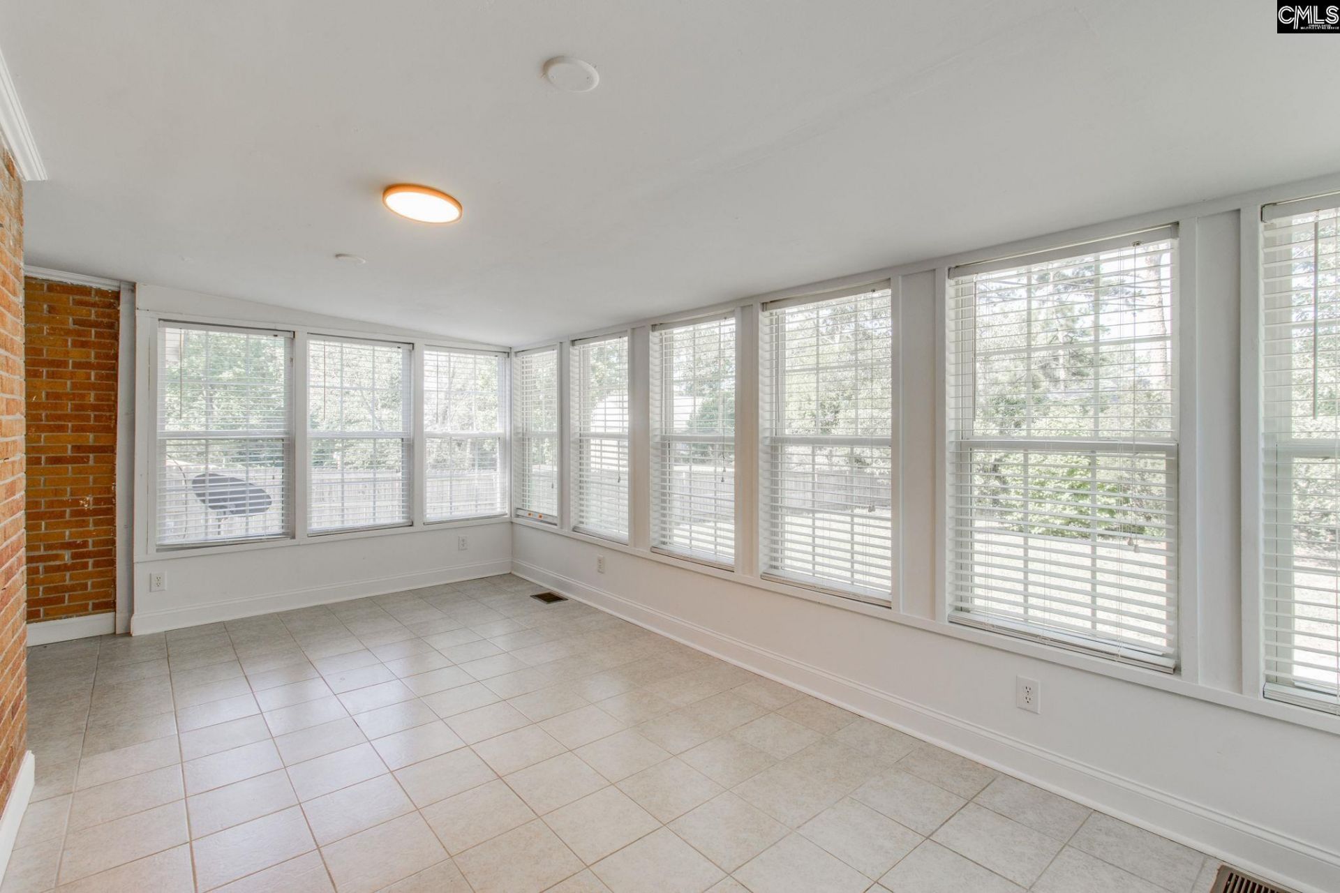 2533 Chatsworth Road  Photo 31