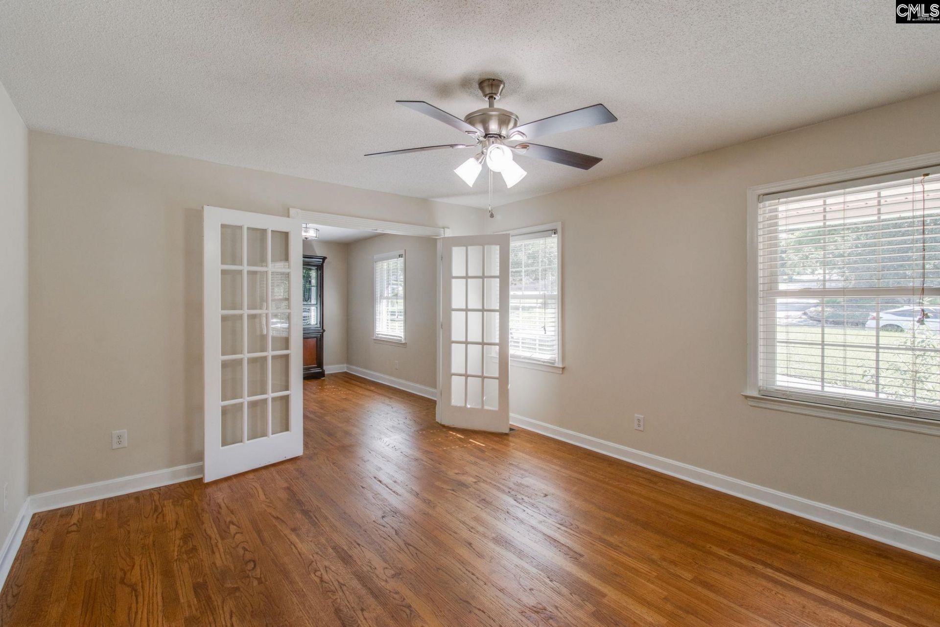 2533 Chatsworth Road  Photo 6