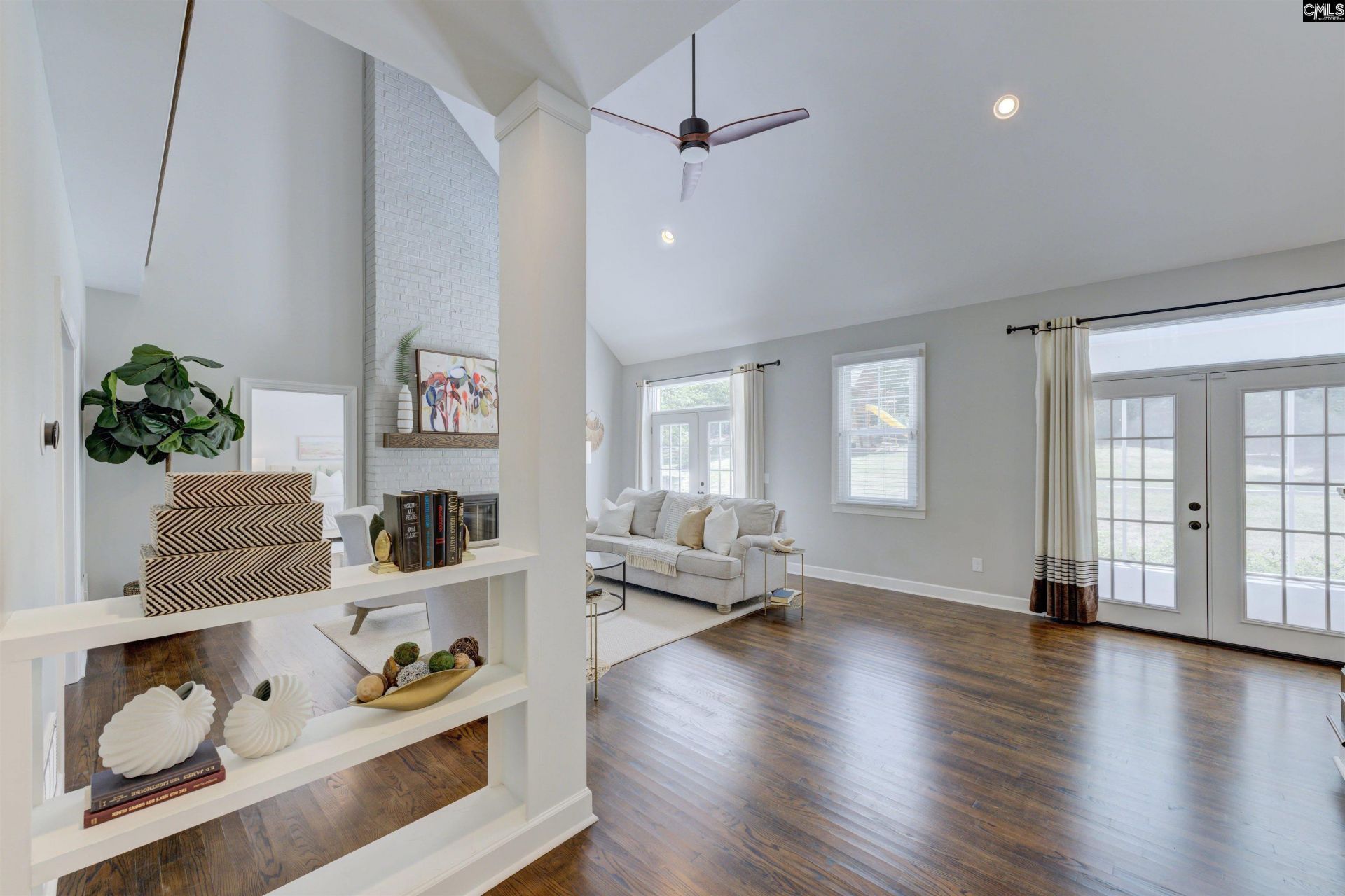 121 Cowdray Park  Photo 11