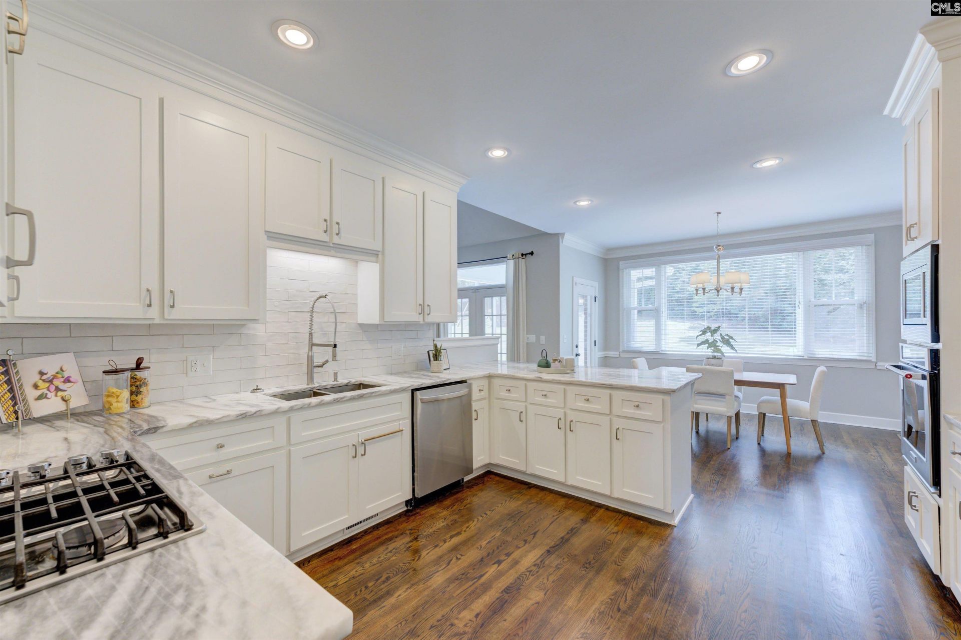 121 Cowdray Park  Photo 21