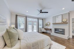 121 Cowdray Park  photo 4