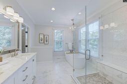 121 Cowdray Park  photo 4