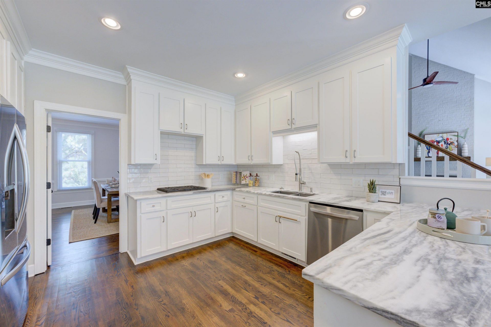 121 Cowdray Park  Photo 5