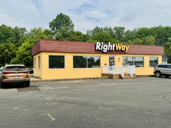 2100 W Dickman Road W, Springfield, MI 49037
