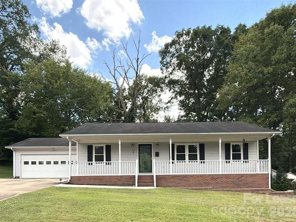 205 W Nims Avenue , Mount Holly, NC 28120