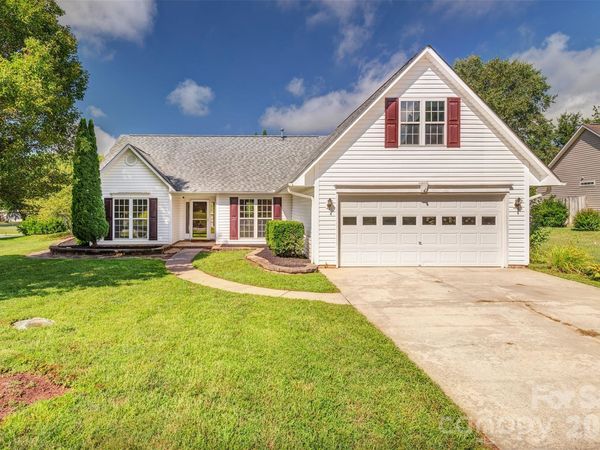 264 Cottage Ridge Road, Fletcher, NC 28732