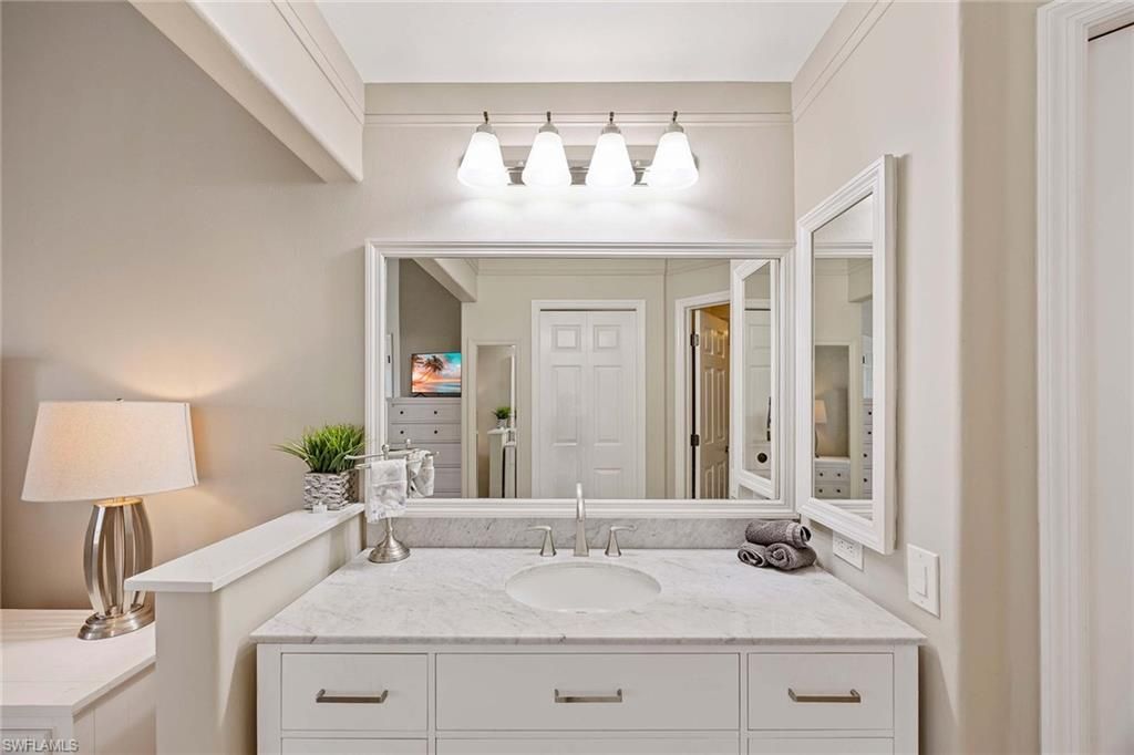 13631 Worthington Way , Unit 1710, Bonita Springs, FL 34135 Photo