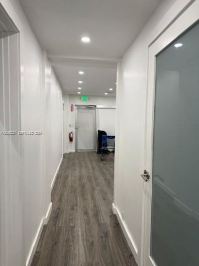 10601 NW 122nd St , Unit 20, Medley, FL 33178 Photo
