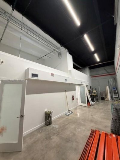 10601 NW 122nd St , Unit 20, Medley, FL 33178 Photo