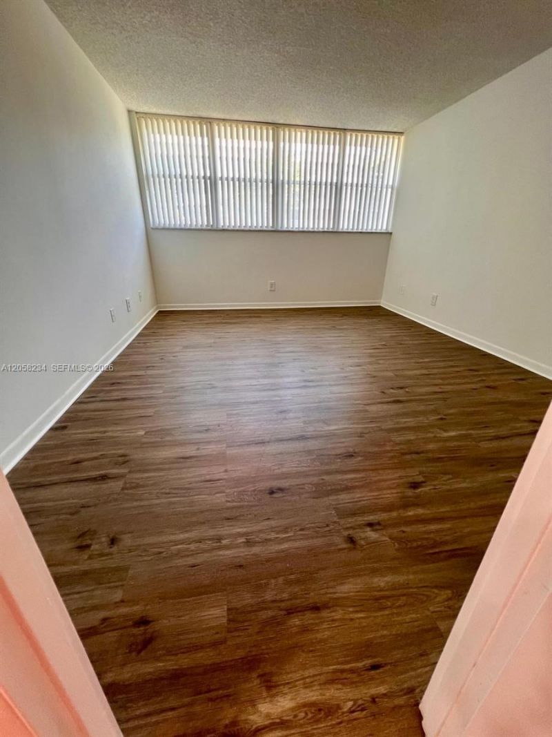 700 NW 214th St, Unit 411, Miami Gardens, FL 33169 Photo