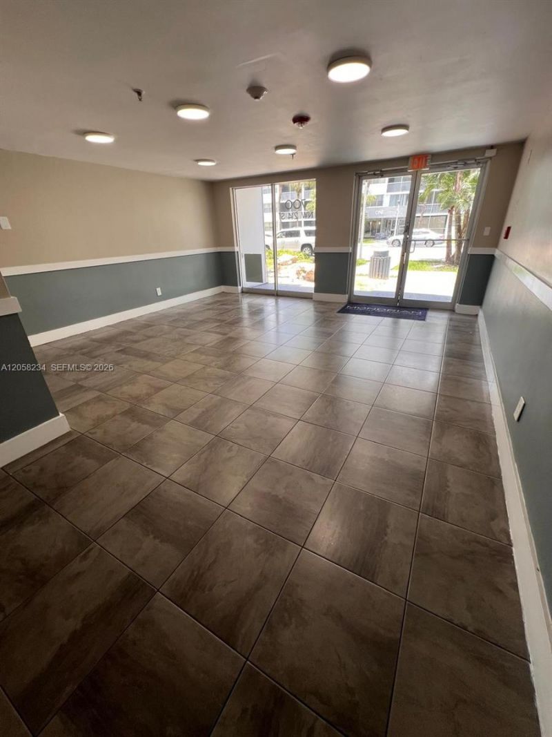 700 NW 214th St, Unit 411, Miami Gardens, FL 33169 Photo