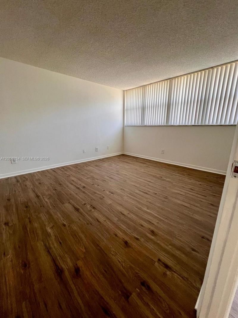 700 NW 214th St, Unit 411, Miami Gardens, FL 33169 Photo