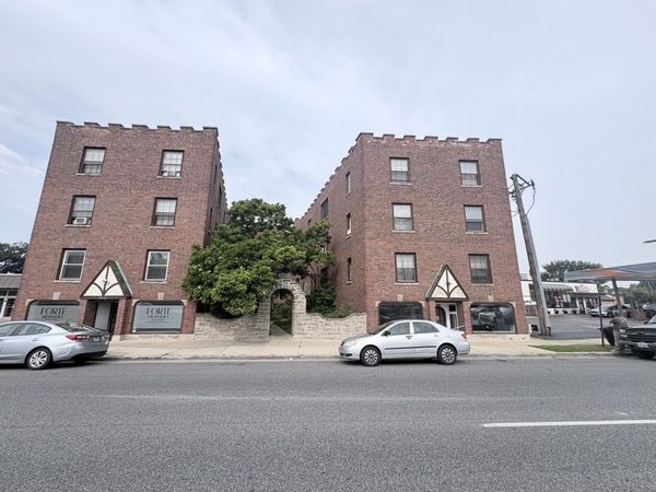 3408 Harlem Avenue , Unit 3, Riverside, IL 60546