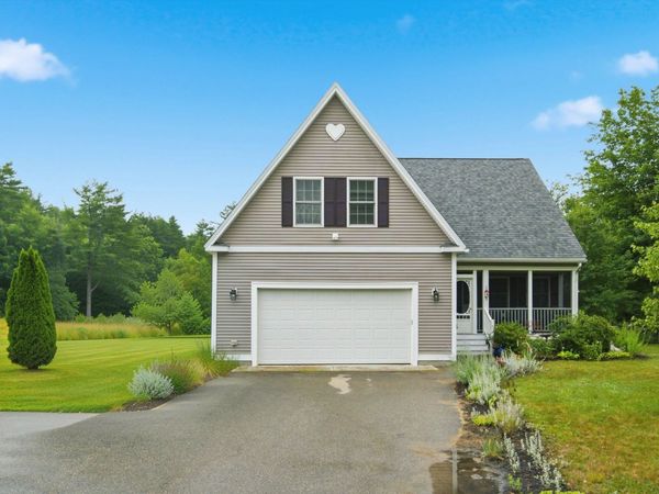 4 Memory Lane, Loudon, NH 03307