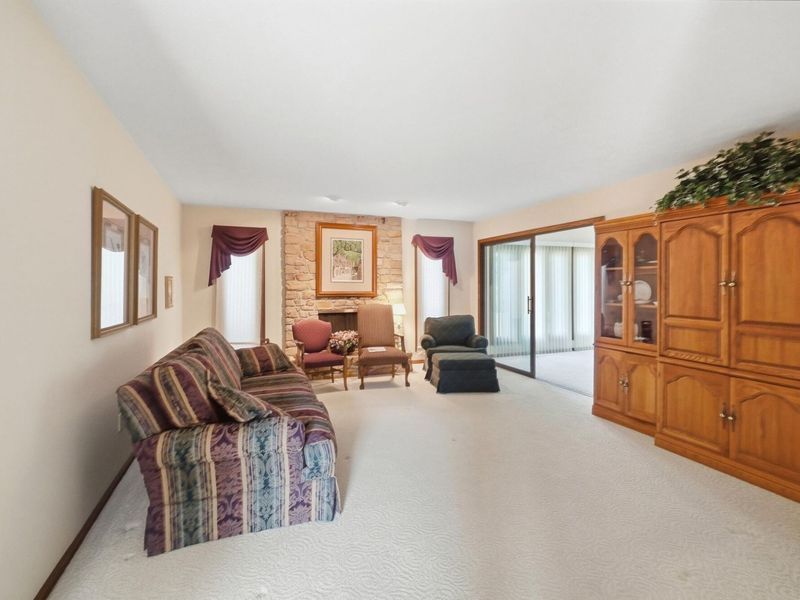 15811 Sunset Boulevard, Wapakoneta, OH 45895 Photo 9