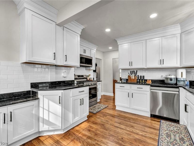 2108 Hampstead Road, Cleveland Heights, OH 44118 Photo 14