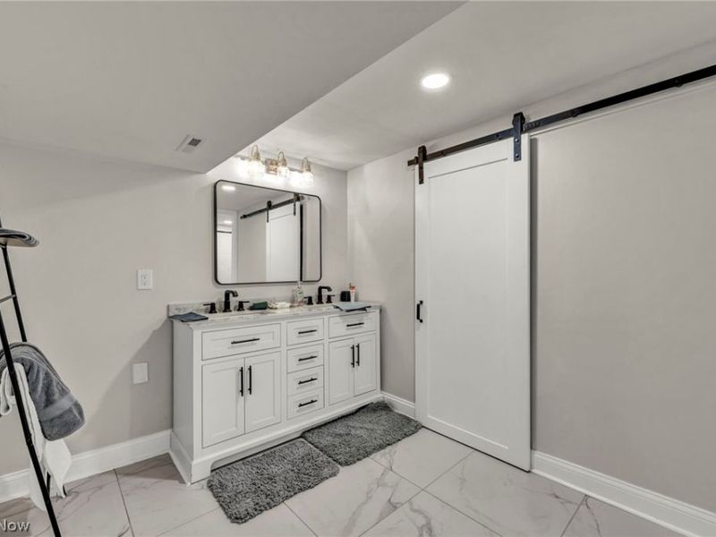 2108 Hampstead Road, Cleveland Heights, OH 44118 Photo 36