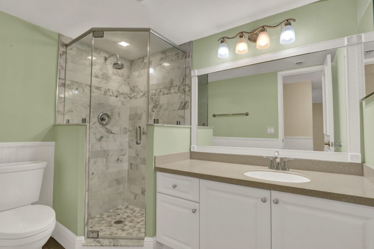 1036 Us-1, Unit 221, North Palm Beach, FL 33408 Photo